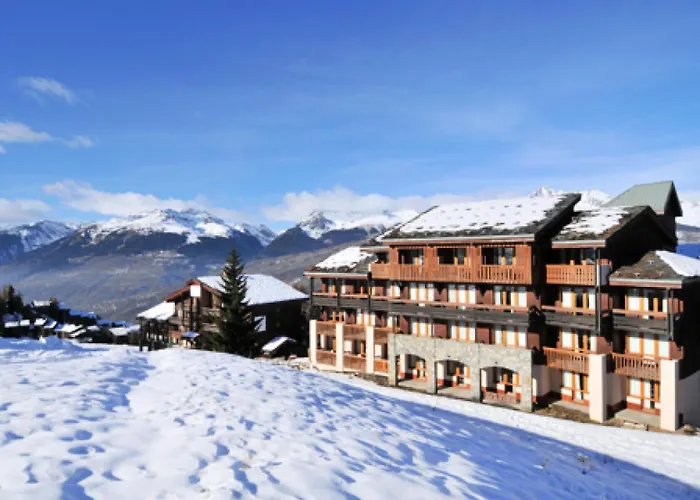 Résidence Le Carrousel - Fonctionnel · Skis Aux Pieds · Vue Vallée Mae-3739 La Plagne
